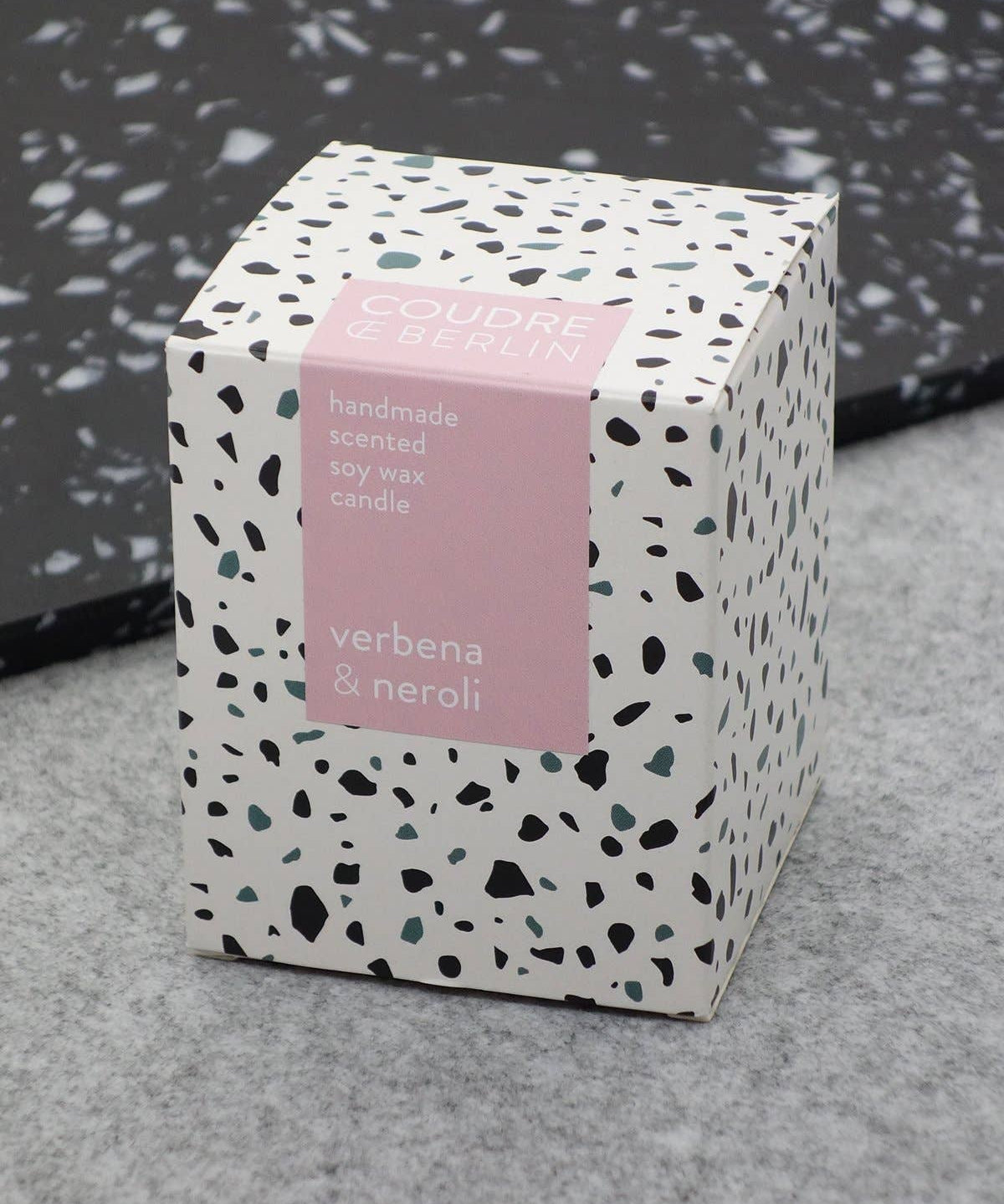 Coudre Berlin - VERBENA & NEROLI Duftkerze Zitrus & Orange - ROSA ECK - Contemporaries, Kerze,