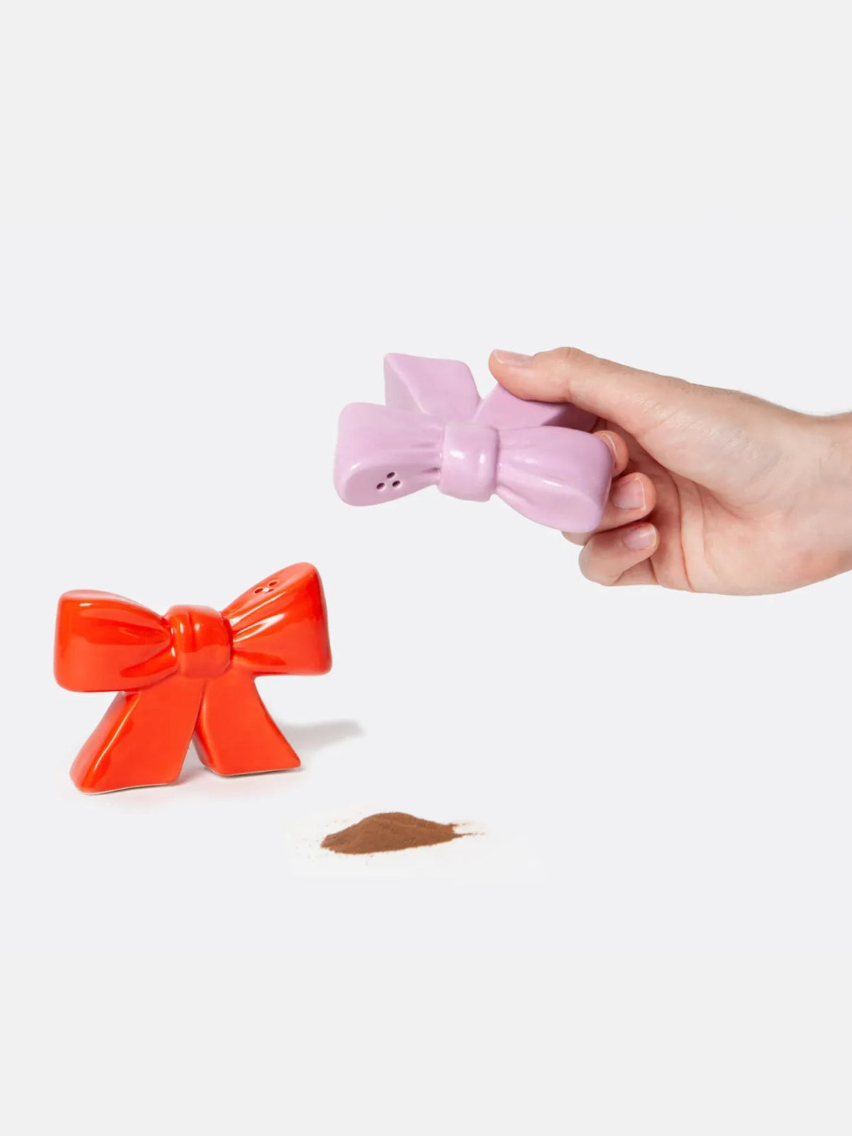 DOIY - BOW Salz - und Pfefferstreuer (2er - Set) - Salz - & Pfefferstreuer - ROSA ECK