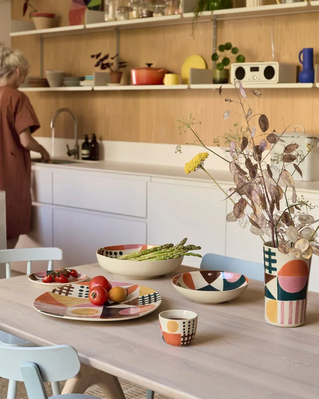 Donna Wilson - GLYPHA Tasse - Kaffee - und Teetasse - ROSA ECK