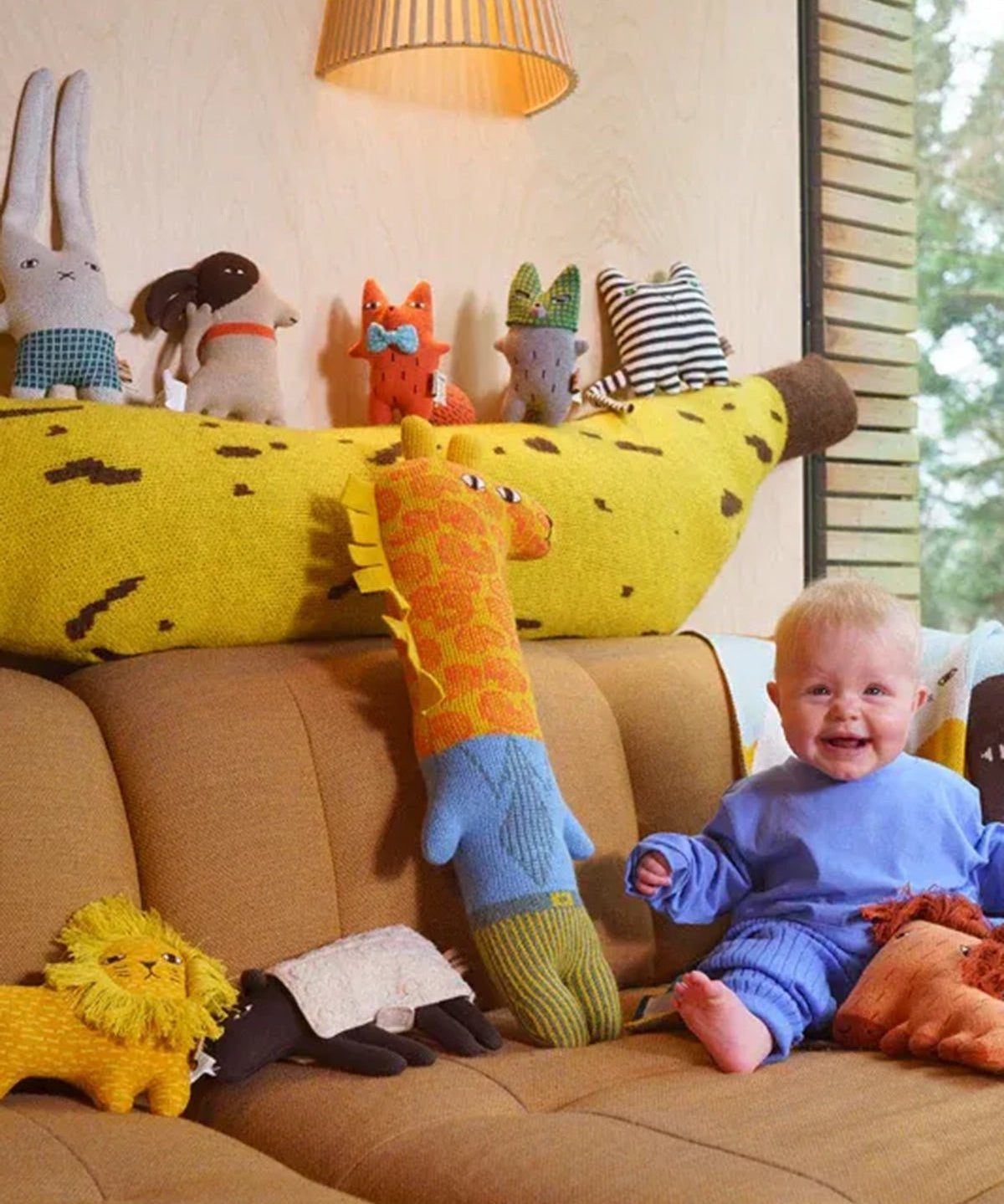 Donna Wilson - STANLEY DOG Stofftier Hund - Stofftier - ROSA ECK