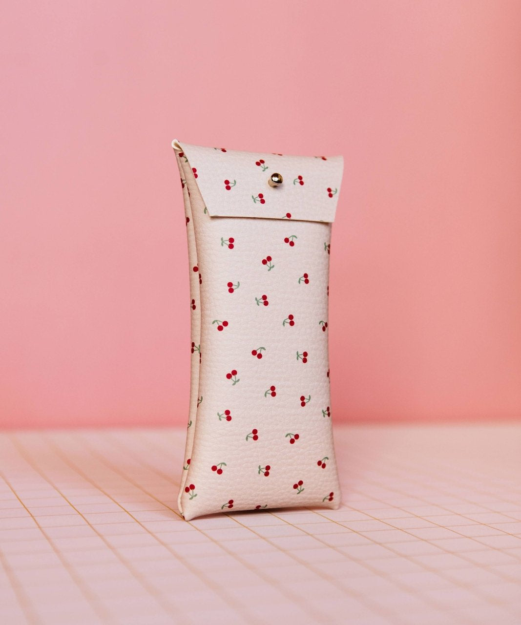 ECKE - CEREZAS Brillen - Etui • Kirschen - Nude - Brillen - Etui - ROSA ECK Concept Store