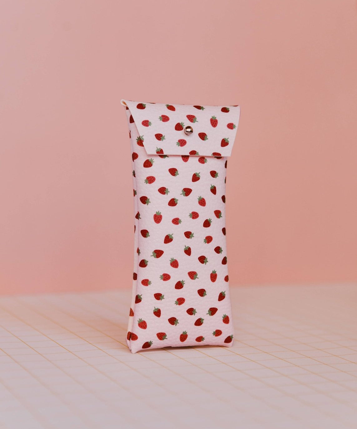 ECKE - FRESAS Brillenetui • Erdbeere Rosa - Brillen - Etui - ROSA ECK