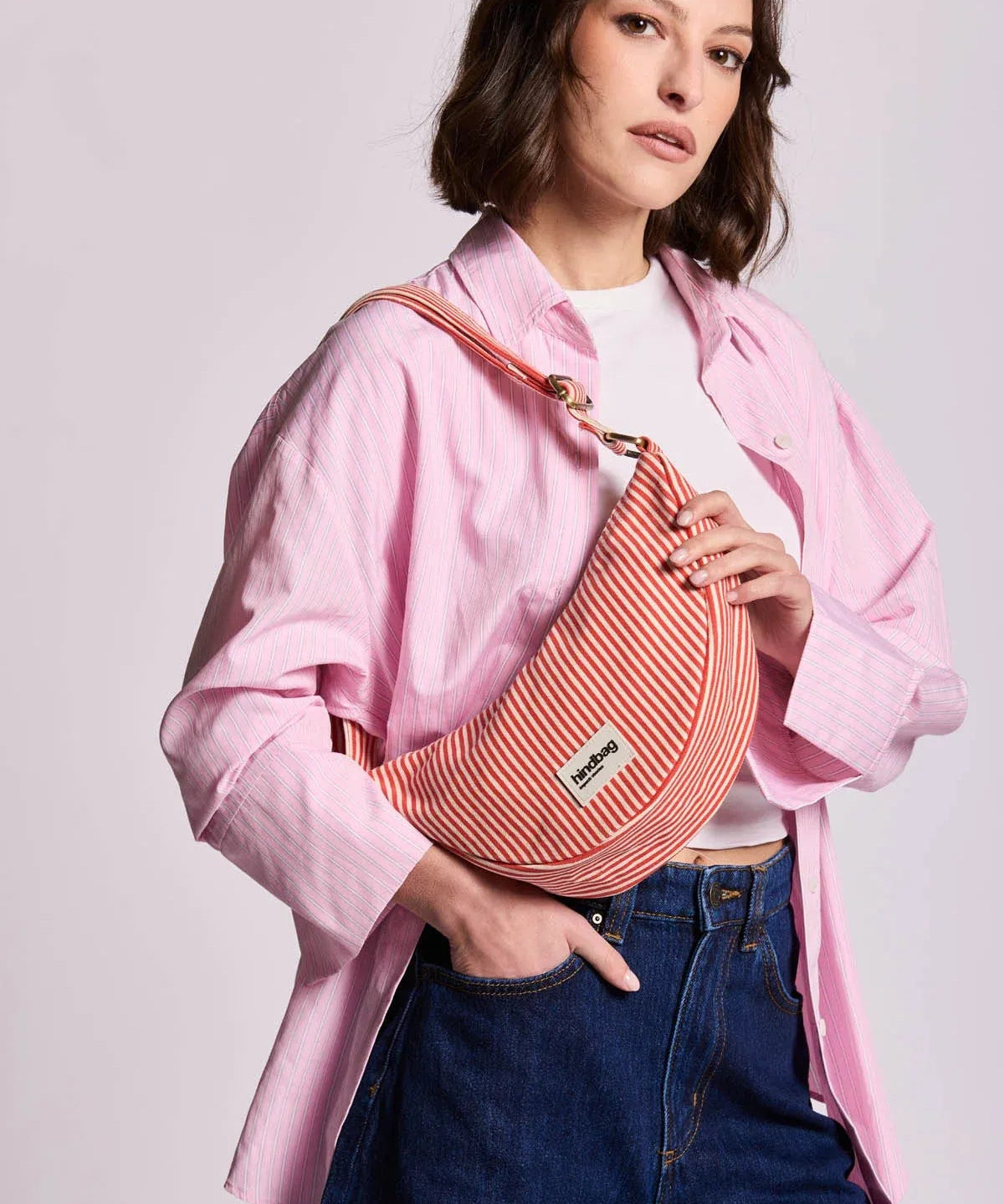 Hindbag - ANDREA Umhängetasche • Feine Streifen Rot - ROSA ECK