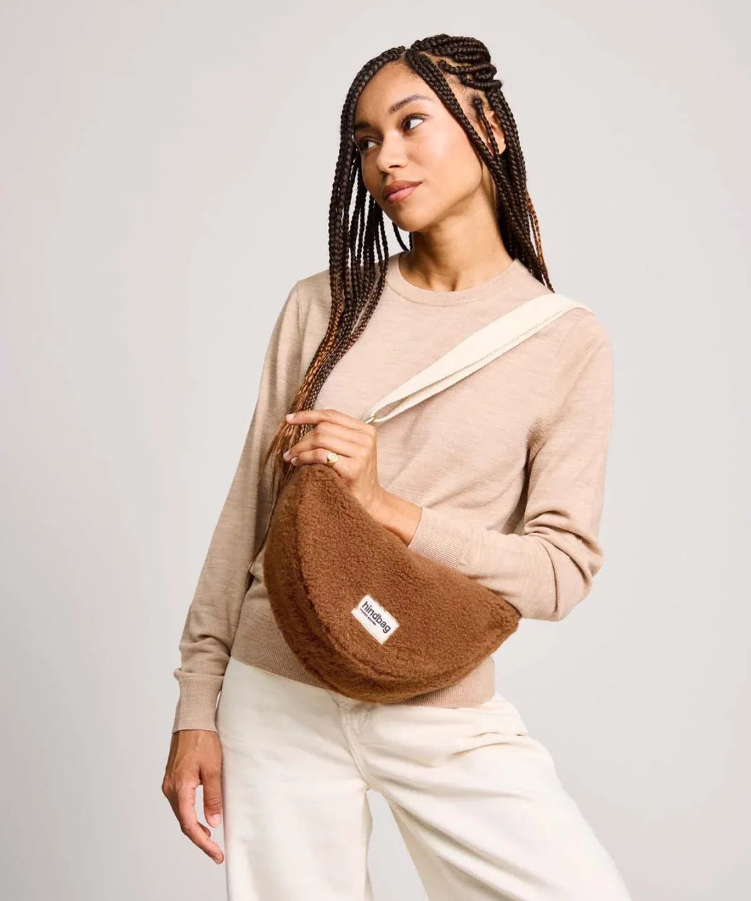 Hindbag - ANDREA Umhängetasche • Teddy Braun - Umhängetasche - ROSA ECK