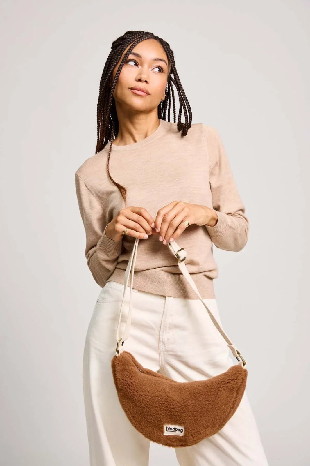 Hindbag - ANDREA Umhängetasche • Teddy Braun - Umhängetasche - ROSA ECK