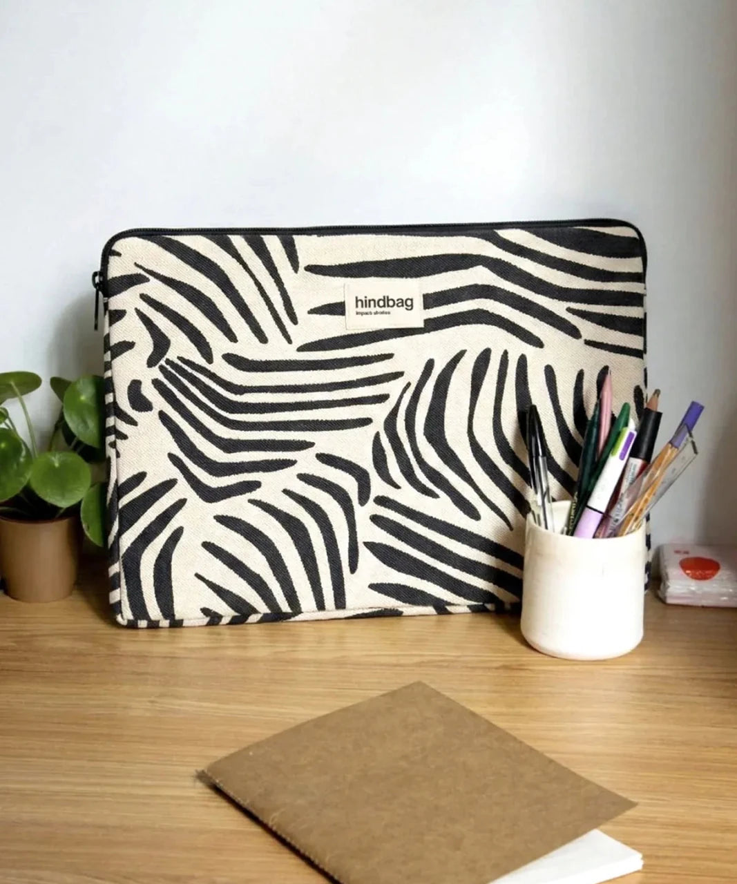 Hindbag - AVA Laptophülle • Zebra Naturweiß - Laptoptasche - ROSA ECK