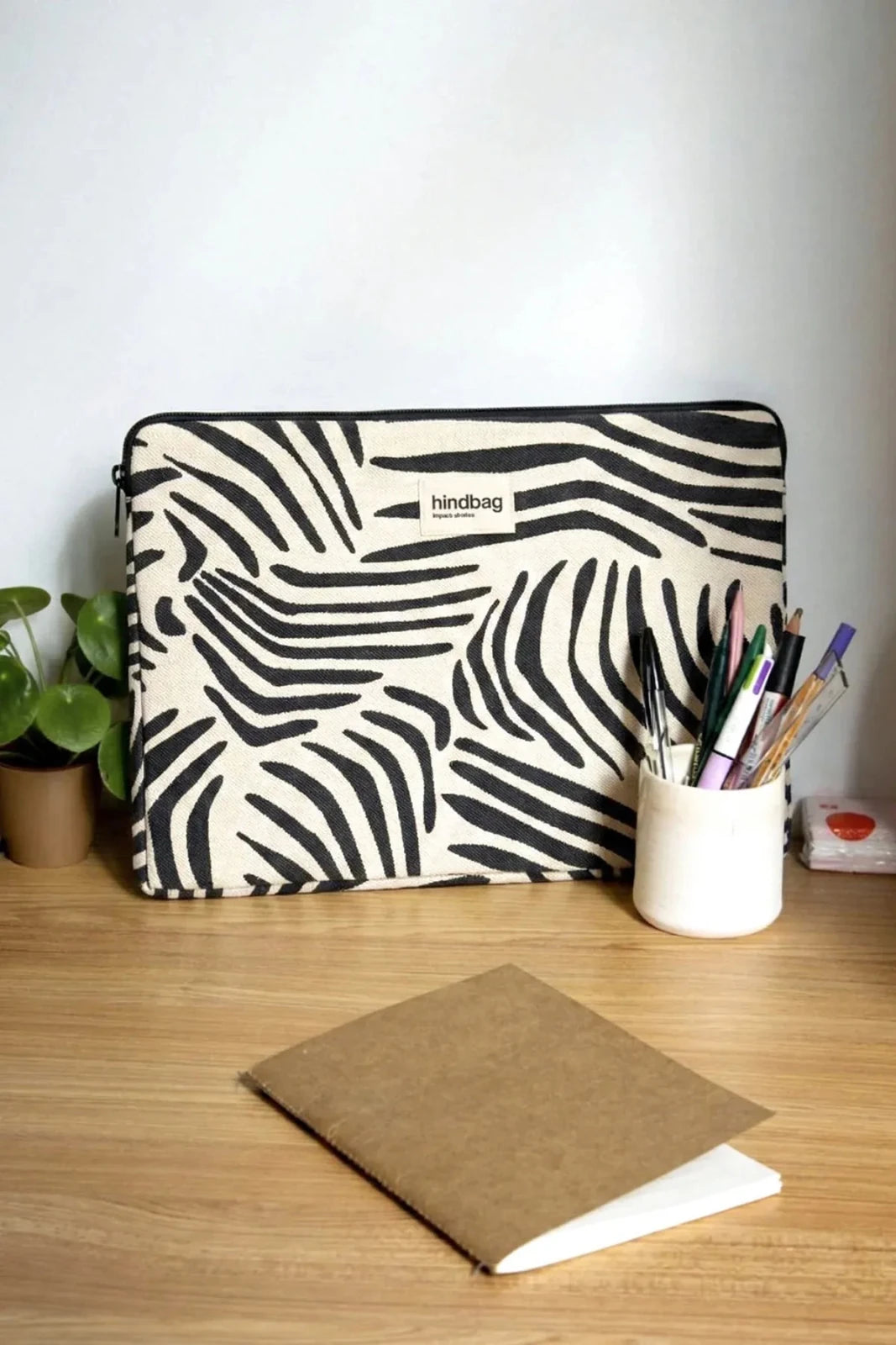 Hindbag - AVA Laptophülle • Zebra Naturweiß - Laptoptasche - ROSA ECK