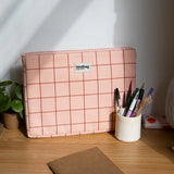 Hindbag - AVA S Laptophülle (13/14 Zoll) • Karo Rosé / Rot - Laptoptasche - ROSA ECK