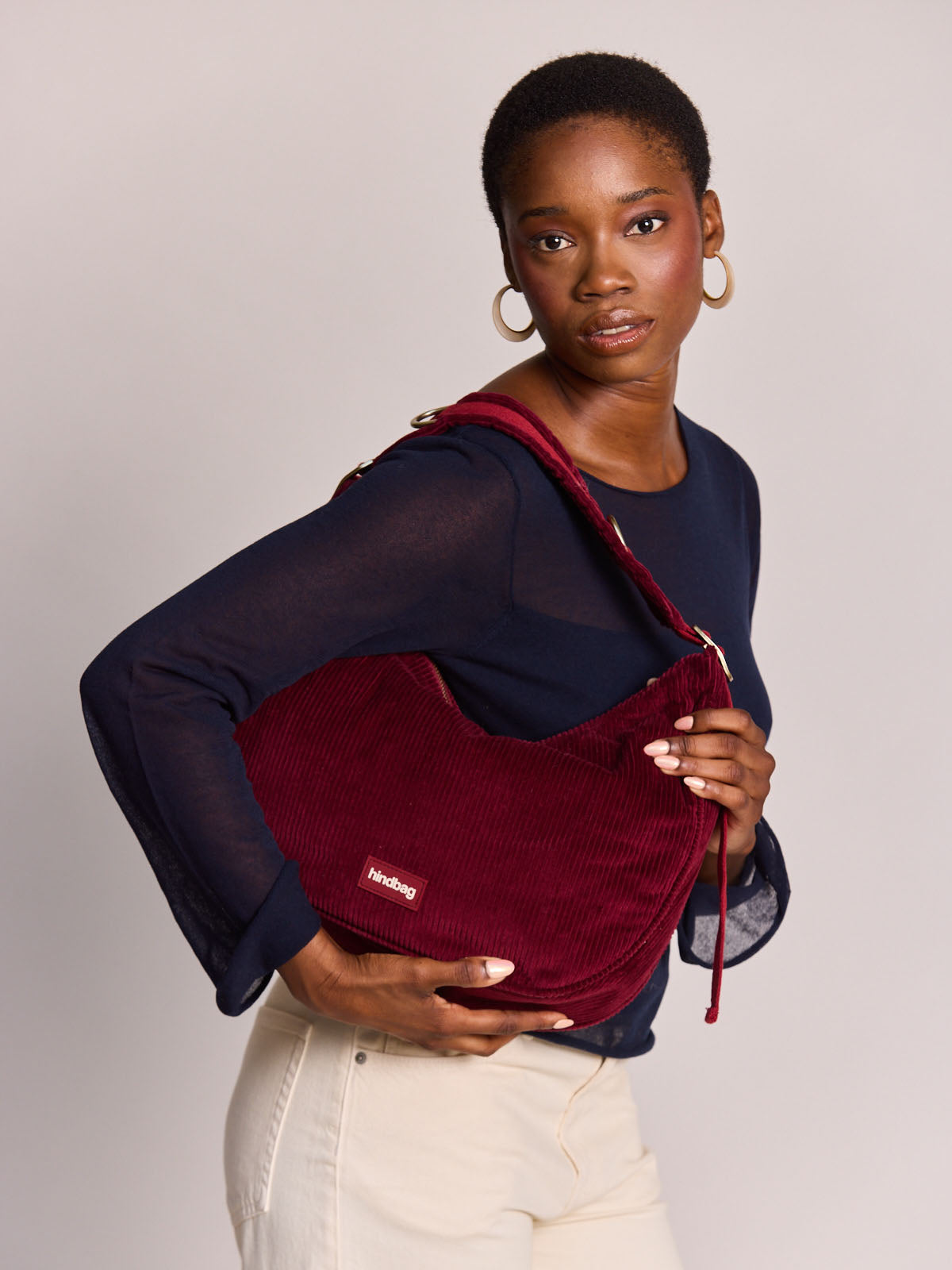 BIANCA Schultertasche • Cord Bordeauxrot