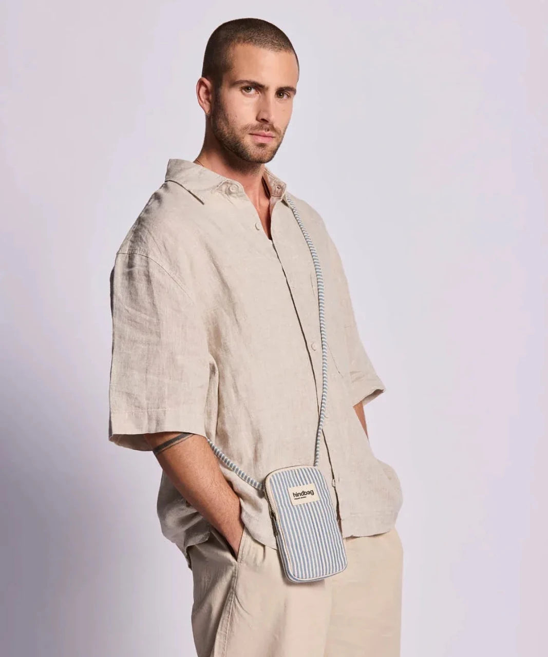 Hindbag - BILL Handytasche • Feine Streifen Blau - ROSA ECK
