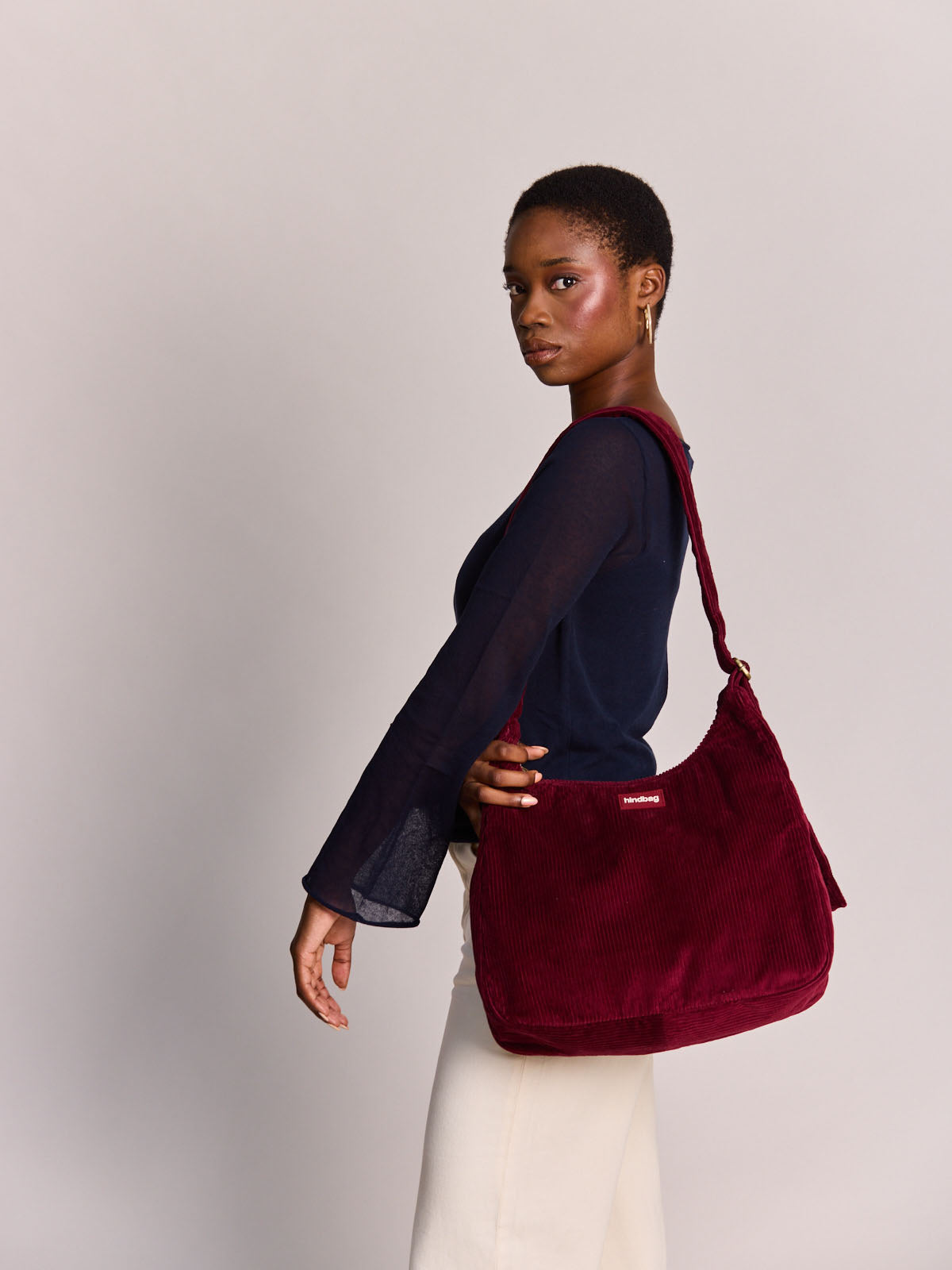 CLAIRE Hobo-Tasche • Cord Bordeauxrot