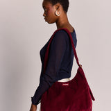 CLAIRE Hobo-Tasche • Cord Bordeauxrot