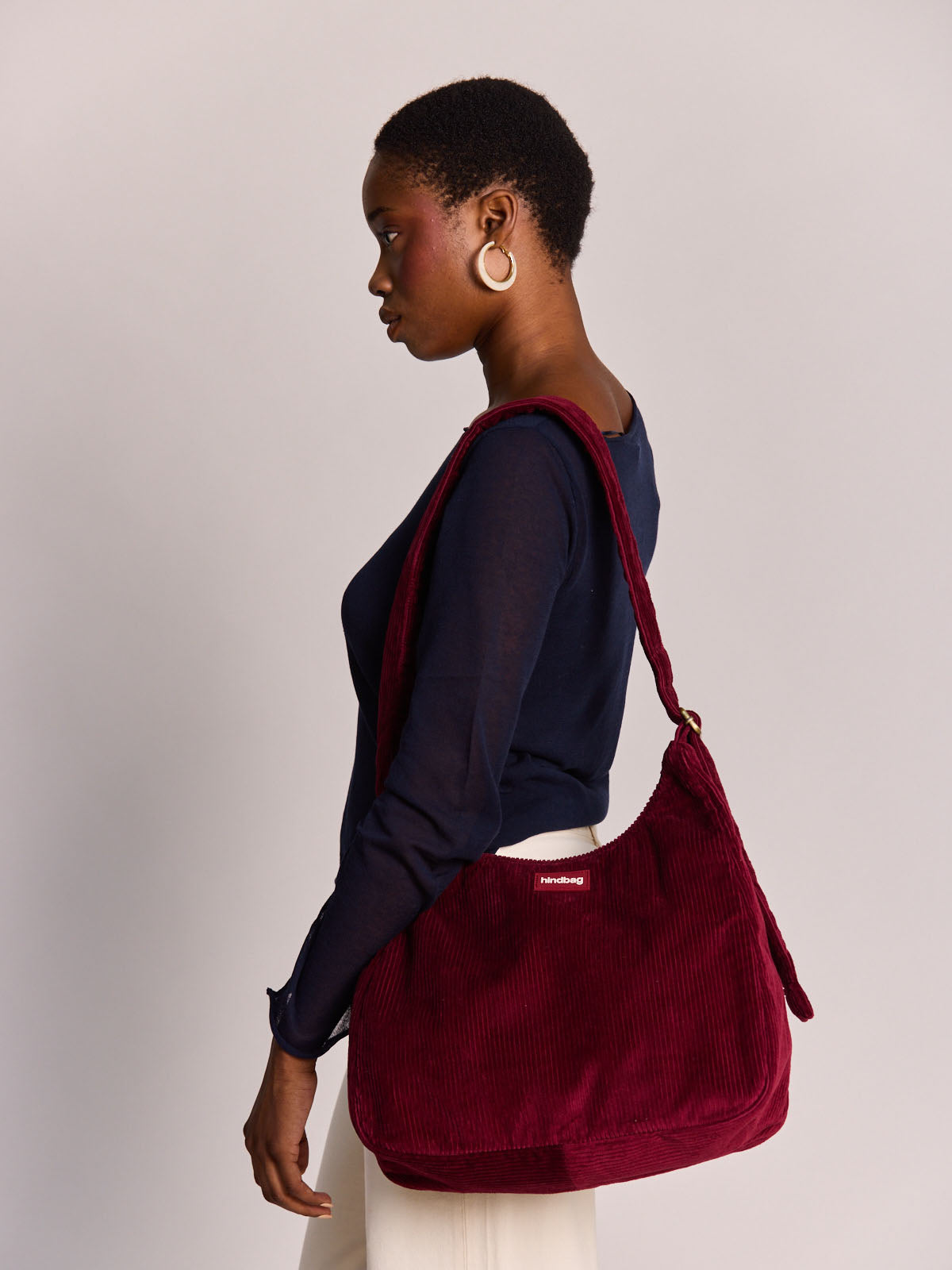 CLAIRE Hobo-Tasche • Cord Bordeauxrot