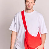 CLAIRE Hobo-Tasche • Karminrot