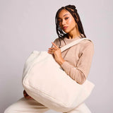 Hindbag - CLAUDE Einkaufstasche • Teddy Weiß - Tasche - ROSA ECK