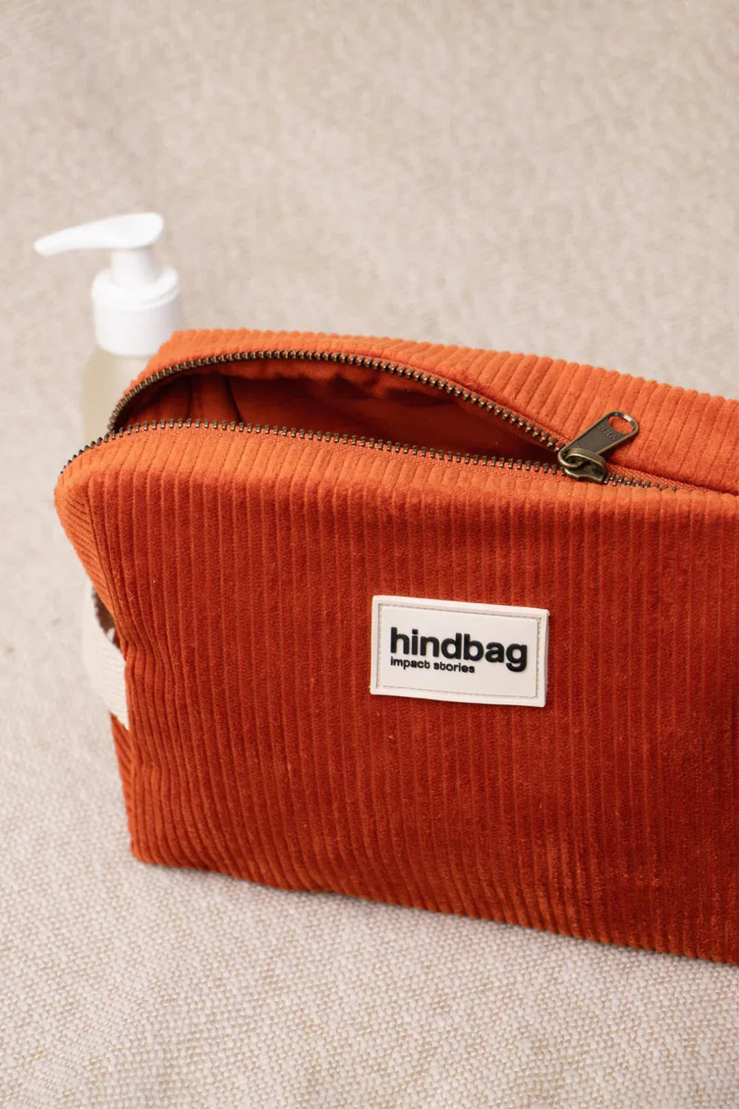 Hindbag - LÉON Kulturbeutel • Cord Ziegelrot - Kulturbeutel - ROSA ECK