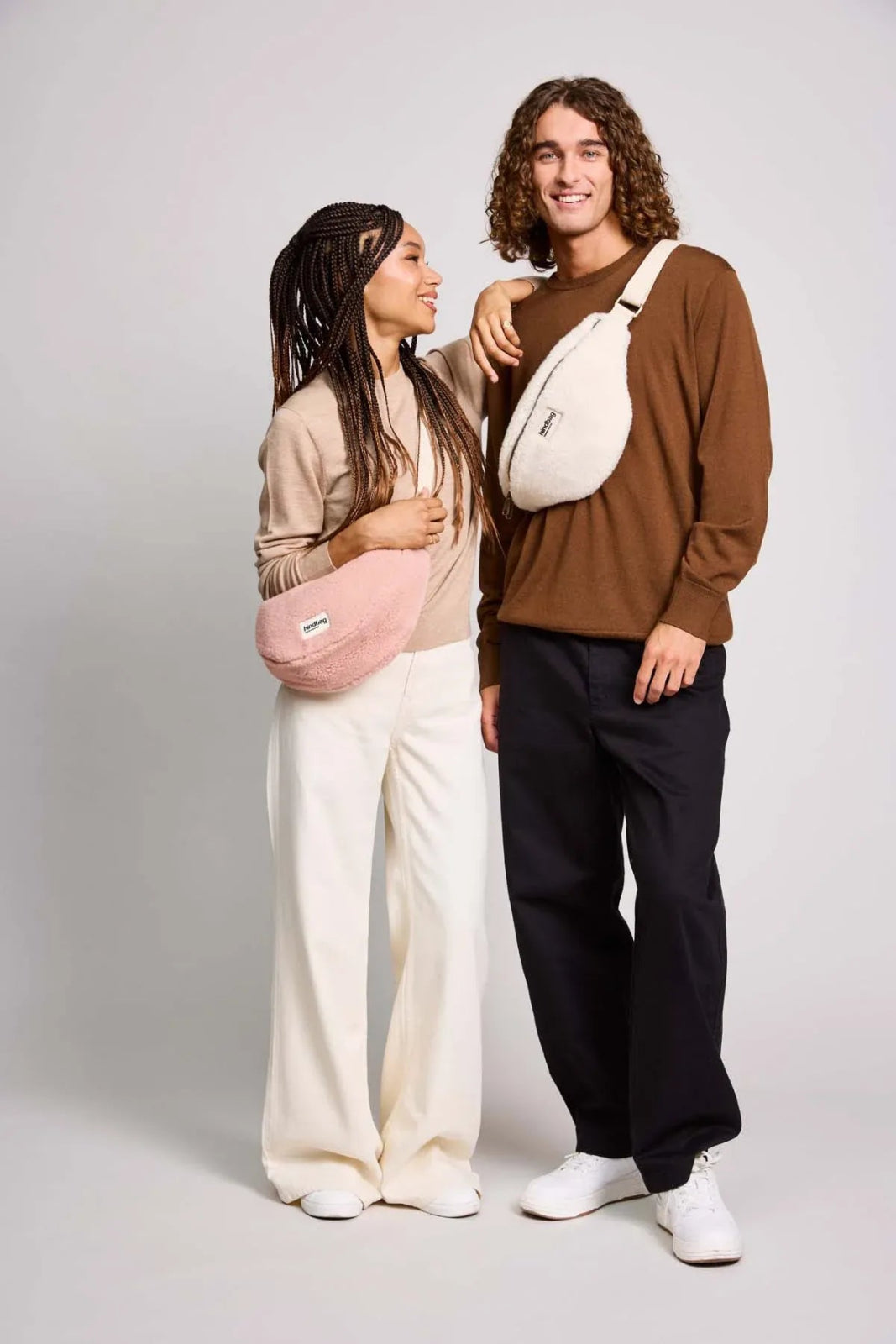 Hindbag - OLIVIA Bauchtasche • Teddy Weiß - Bauchtasche - ROSA ECK