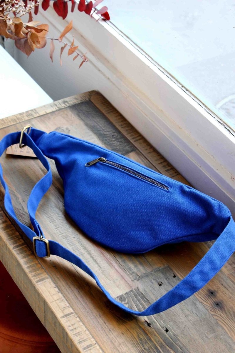 Hindbag - SASHA Bauchtasche Blau - ROSA ECK