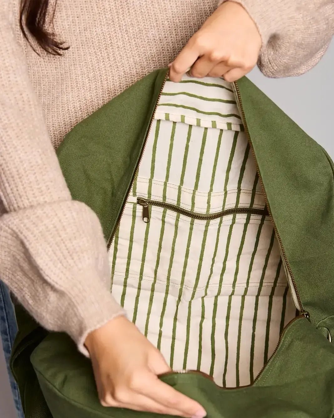 Hindbag - YVES Große Reisetasche | Olivgrün - Tasche - ROSA ECK Concept Store