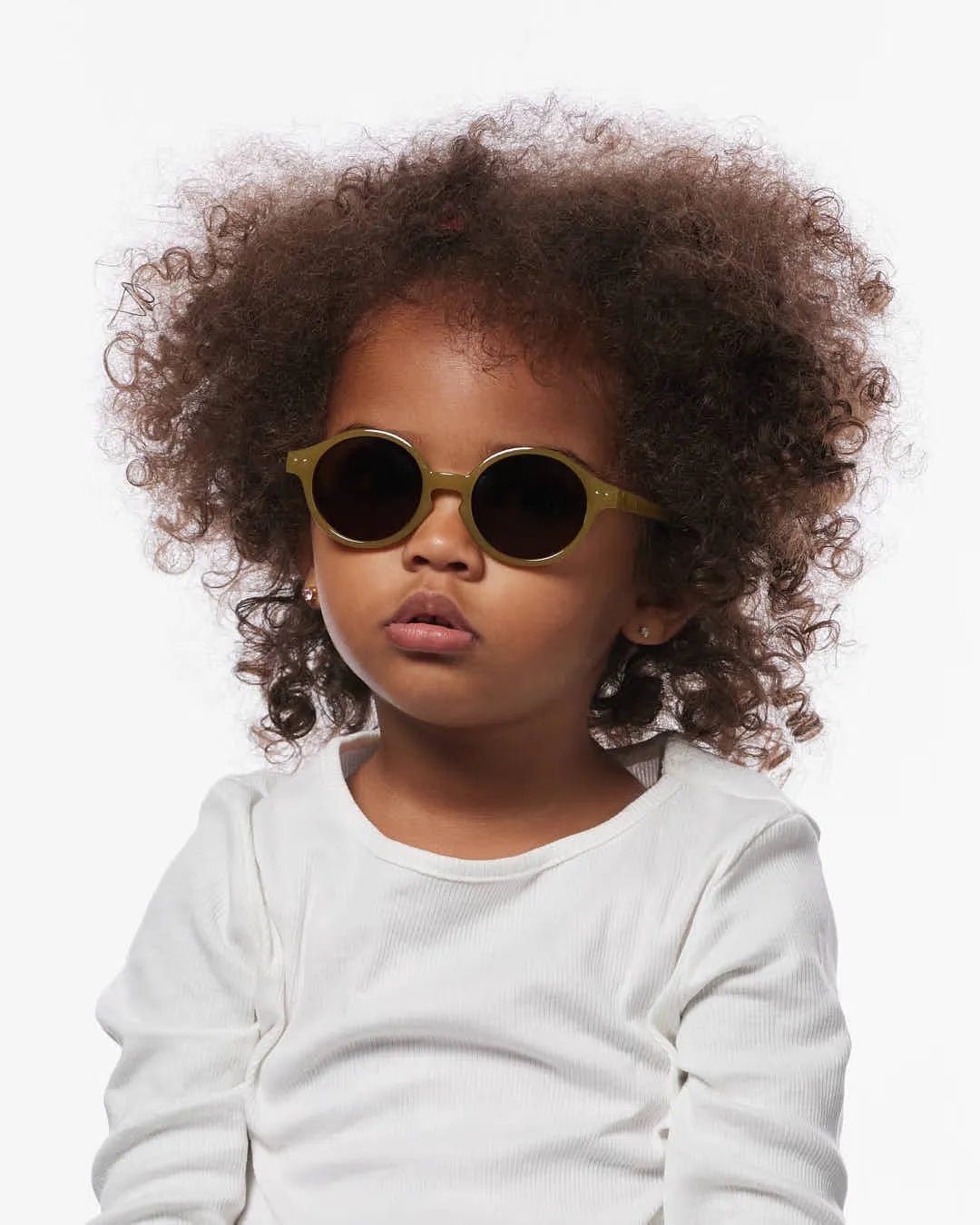 IZIPIZI - d BABY Kinder - Sonnenbrille (0–3 Jahre) • Glossy Kaki - ROSA ECK