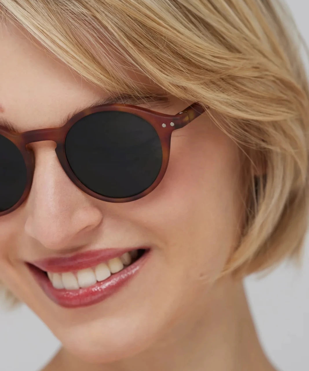 IZIPIZI - D SUN Sonnenbrille • Havane - Sonnenbrille - ROSA ECK