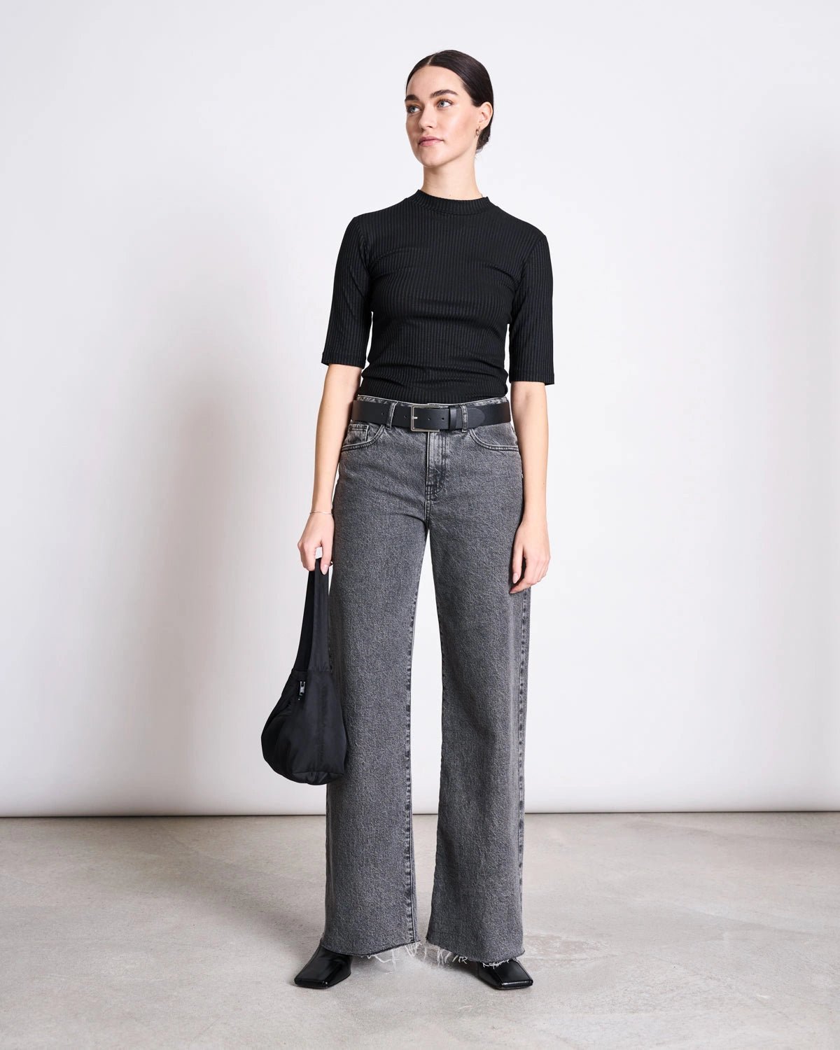 JAN 'N JUNE - NINA Ripp-T-Shirt aus Lyocell • Black - ROSA ECK
