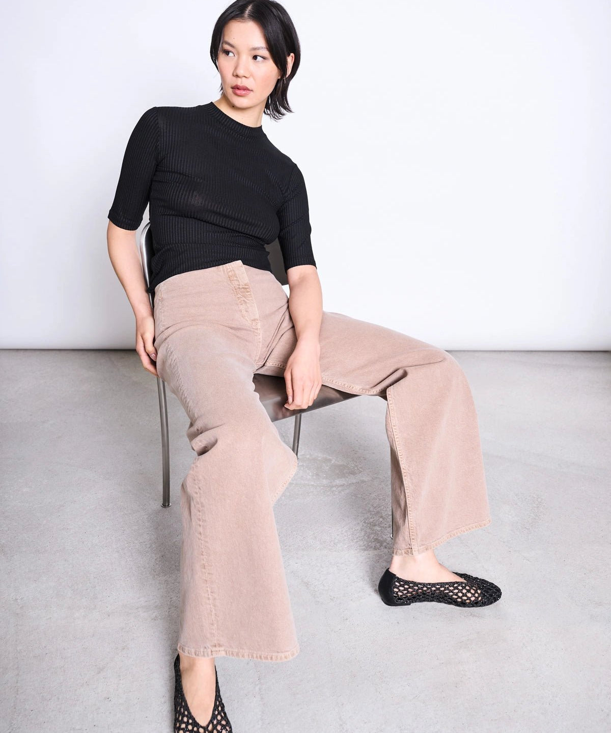 JAN 'N JUNE - NINA Ripp-T-Shirt aus Lyocell • Black - ROSA ECK