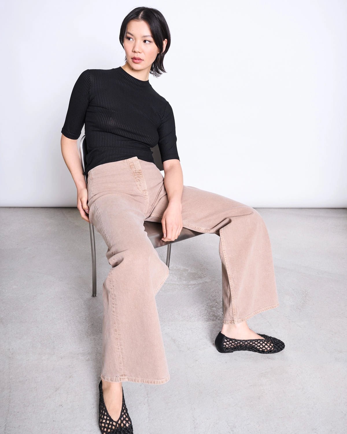 JAN 'N JUNE - NINA Ripp-T-Shirt aus Lyocell • Black - ROSA ECK