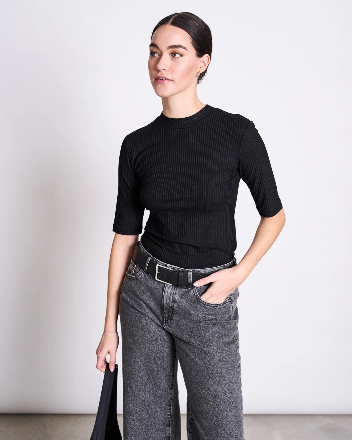 JAN 'N JUNE - NINA Ripp-T-Shirt aus Lyocell • Black - ROSA ECK