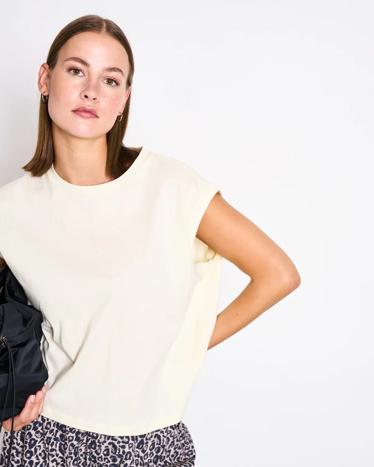 JAN ’N JUNE - OVAR T-Shirt • Buttermilk - ROSA ECK