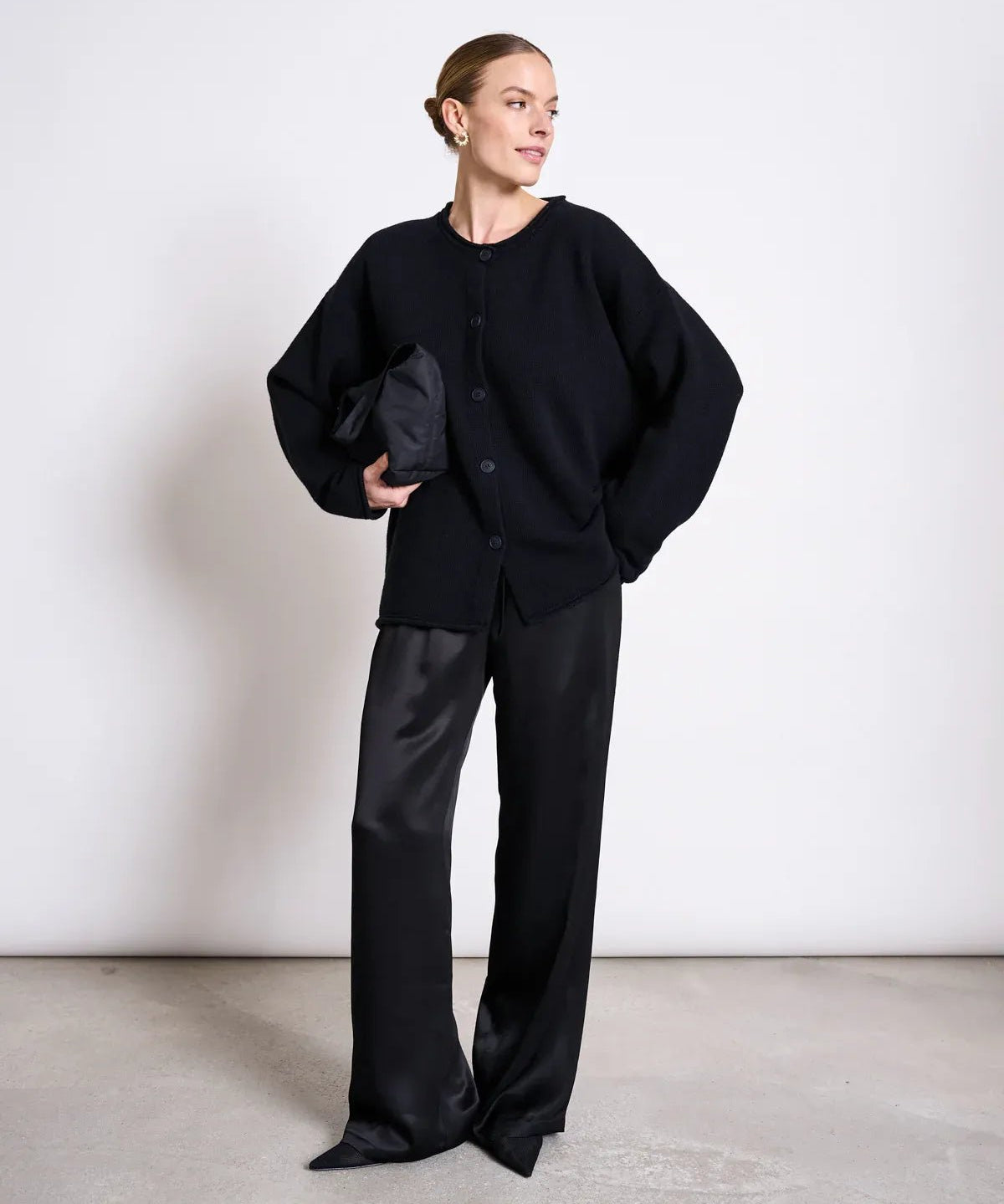 JAN ‘N JUNE - TINCO Cardigan Oversized Merino • Schwarz - Cardigan - ROSA ECK Concept Store