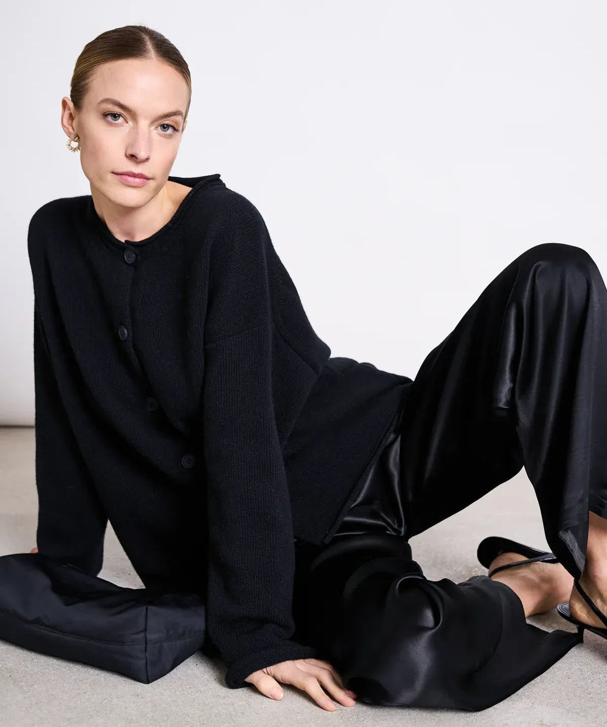 JAN ‘N JUNE - TINCO Cardigan Oversized Merino • Schwarz - Cardigan - ROSA ECK Concept Store