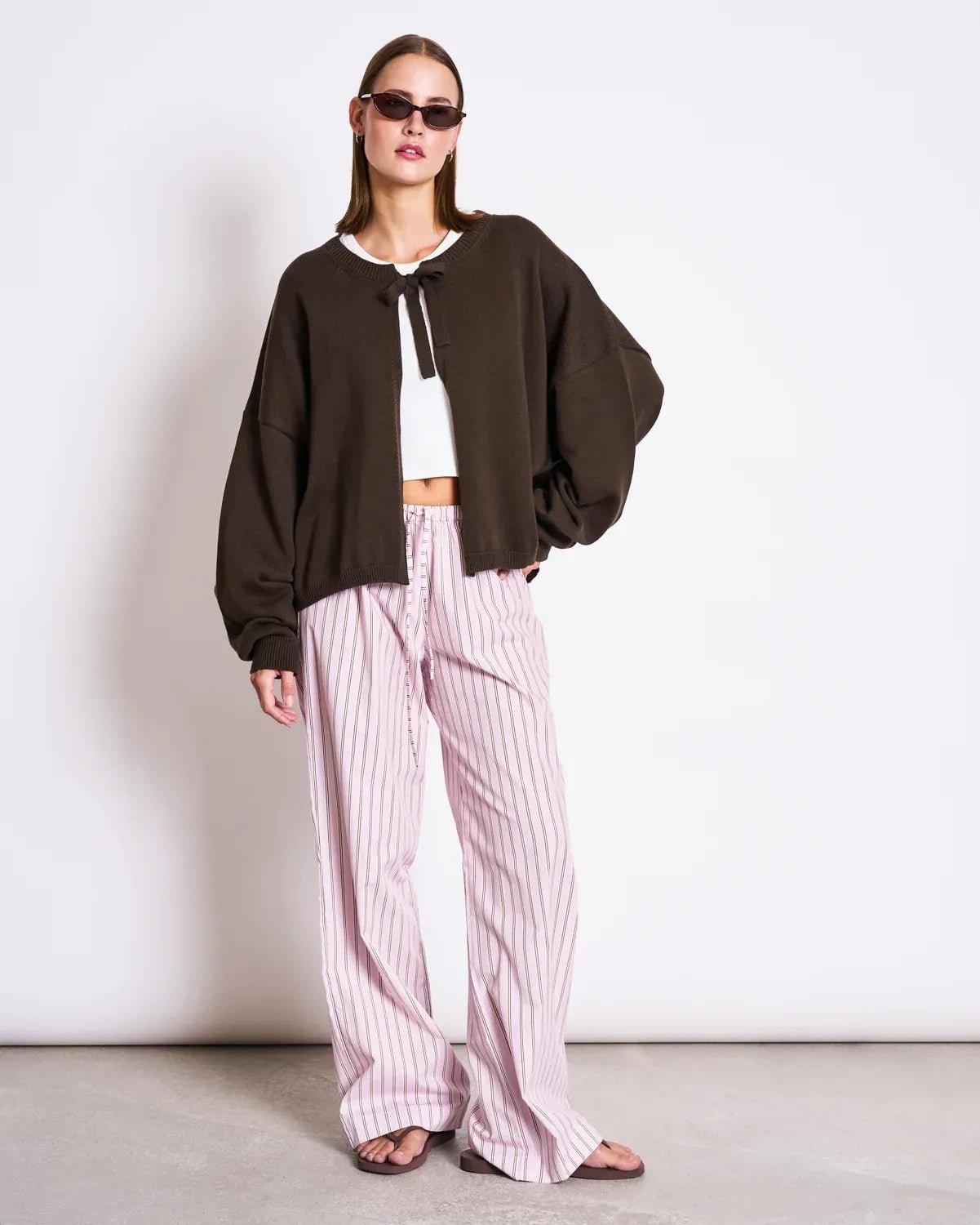 JAN ’N JUNE - ZEA Strickjacke • Mud - ROSA ECK