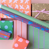 Kado Design - Geschenkpapier - Rolle • Weihnachtskugeln Grün/Hellblau - Geschenkverpackung - ROSA ECK