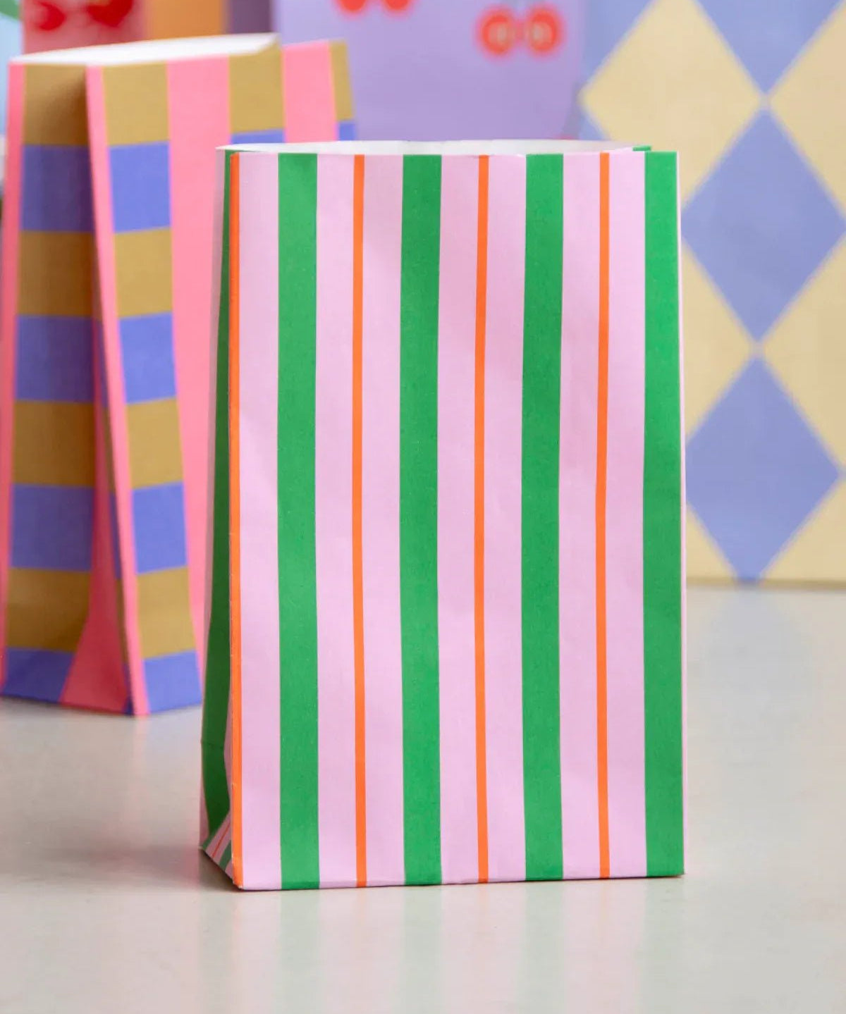 Kado Design - Geschenktüte mit Boden • Kariert Hellblau/Gelb - Geschenkverpackung - ROSA ECK