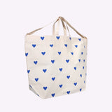 Kado Design - Große Tragetasche • Herzen Blau - Tasche - ROSA ECK