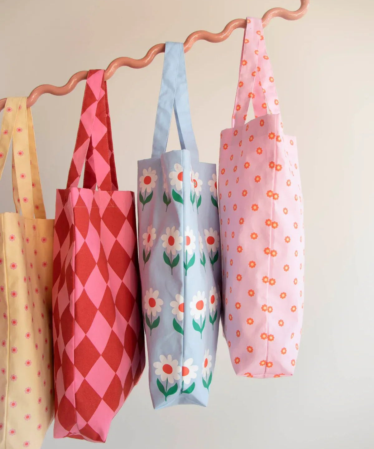 Kado Design - Tragetasche aus Baumwolle • Gänseblümchen (Anne Pascal) - Tasche - ROSA ECK