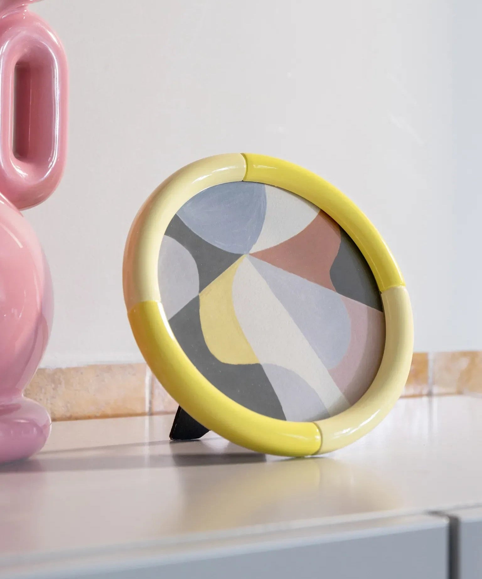 &Klevering - RIFT Bilderrahmen • round yellow - ROSA ECK