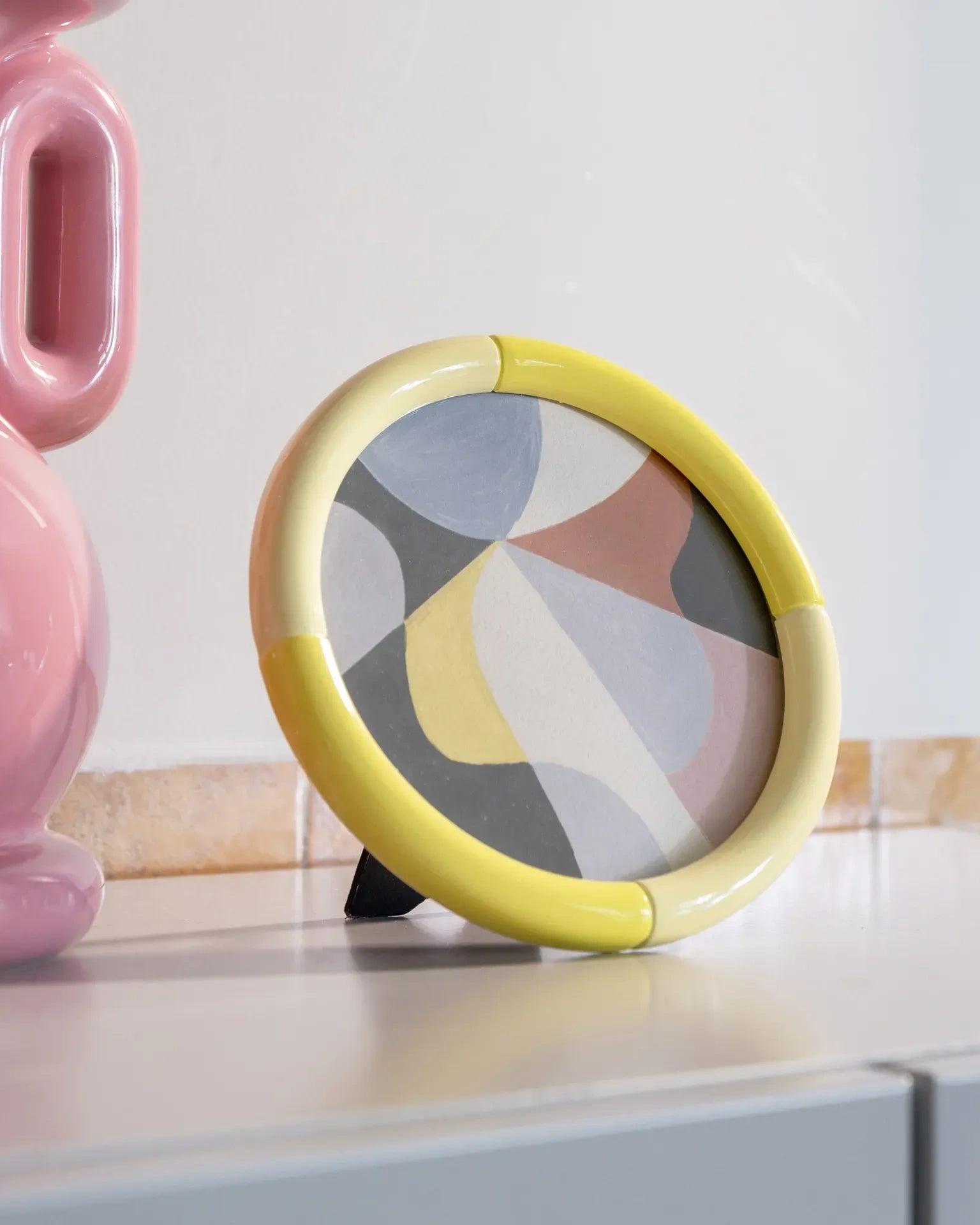 &Klevering - RIFT Bilderrahmen • round yellow - ROSA ECK