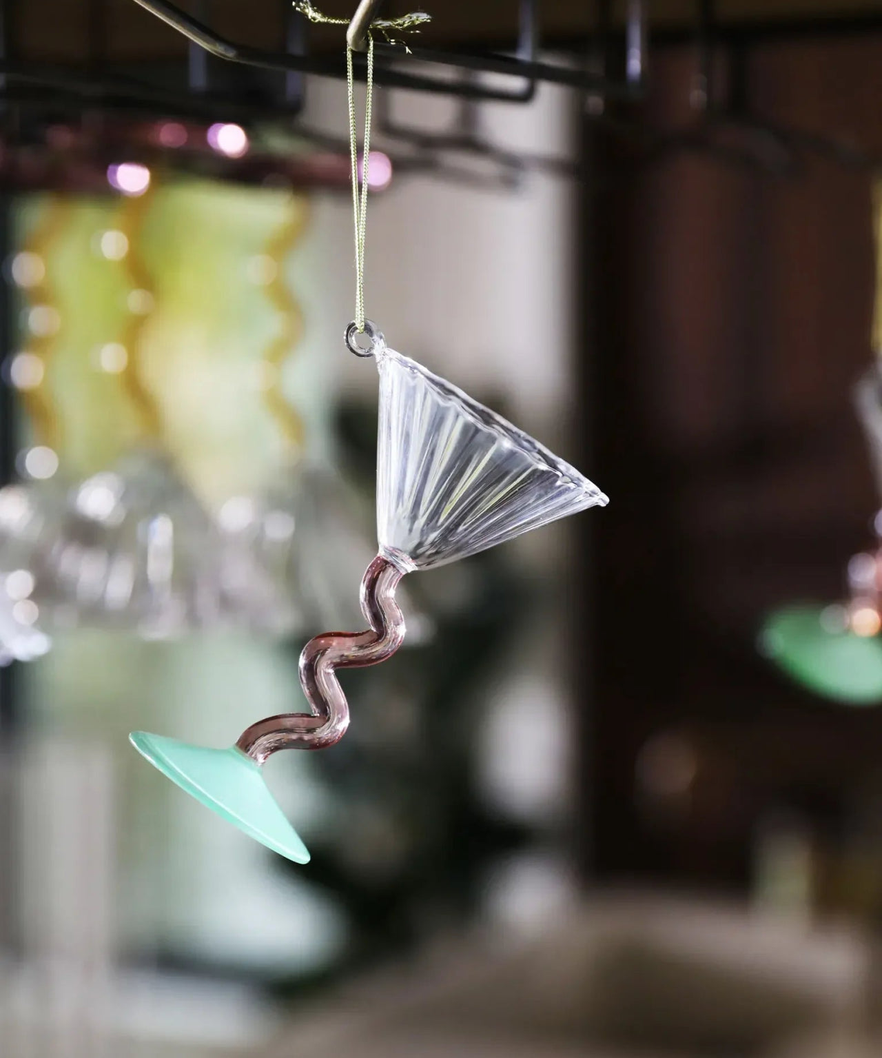 &Klevering - Weihnachtskugel Cocktailglas • Rosa - Weihnachtskugel - ROSA ECK