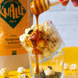 Knalle Popcorn - Honigkaramell Kürbiskern Popcorn (100 g) – saisonal limitiert - Popcorn - ROSA ECK