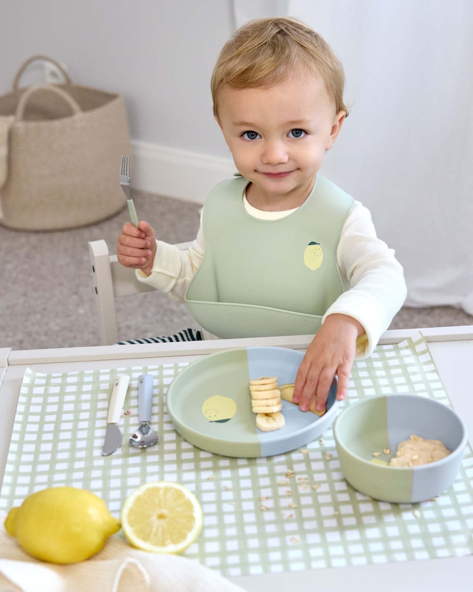 Lässig - HAPPY FRUITS Kinderschüssel aus Silikon | Zitrone - Kindergeschirr - ROSA ECK - Schüssel, ,