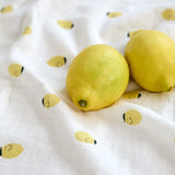 Lässig - HAPPY FRUITS Mulltücher aus Bio - Baumwolle • Zitrone - Mulltuch - ROSA ECK Concept Store