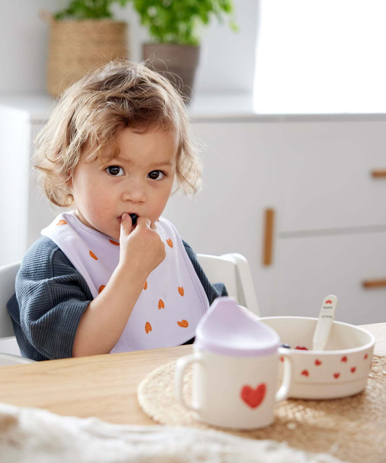 Lässig - HAPPY RASCALS Kindergeschirr (4er - Set) | Herz - Kindergeschirr - ROSA ECK - Becher, Löffel, Schüssel