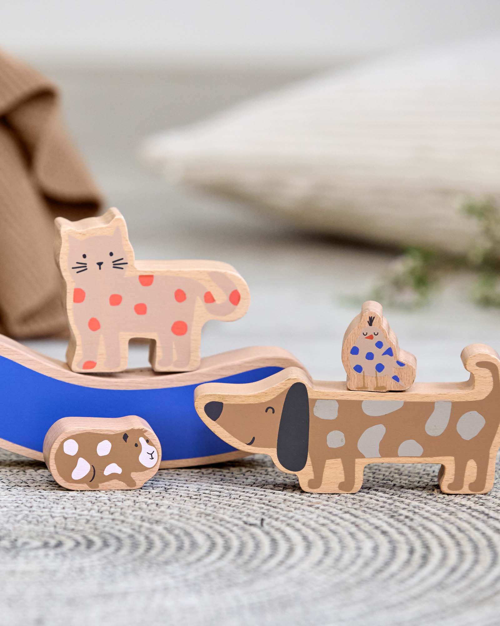 Lässig - LITTLE MATEYS Stapelspielzeug aus Holz - Spielzeug - ROSA ECK - Hund, Katze,