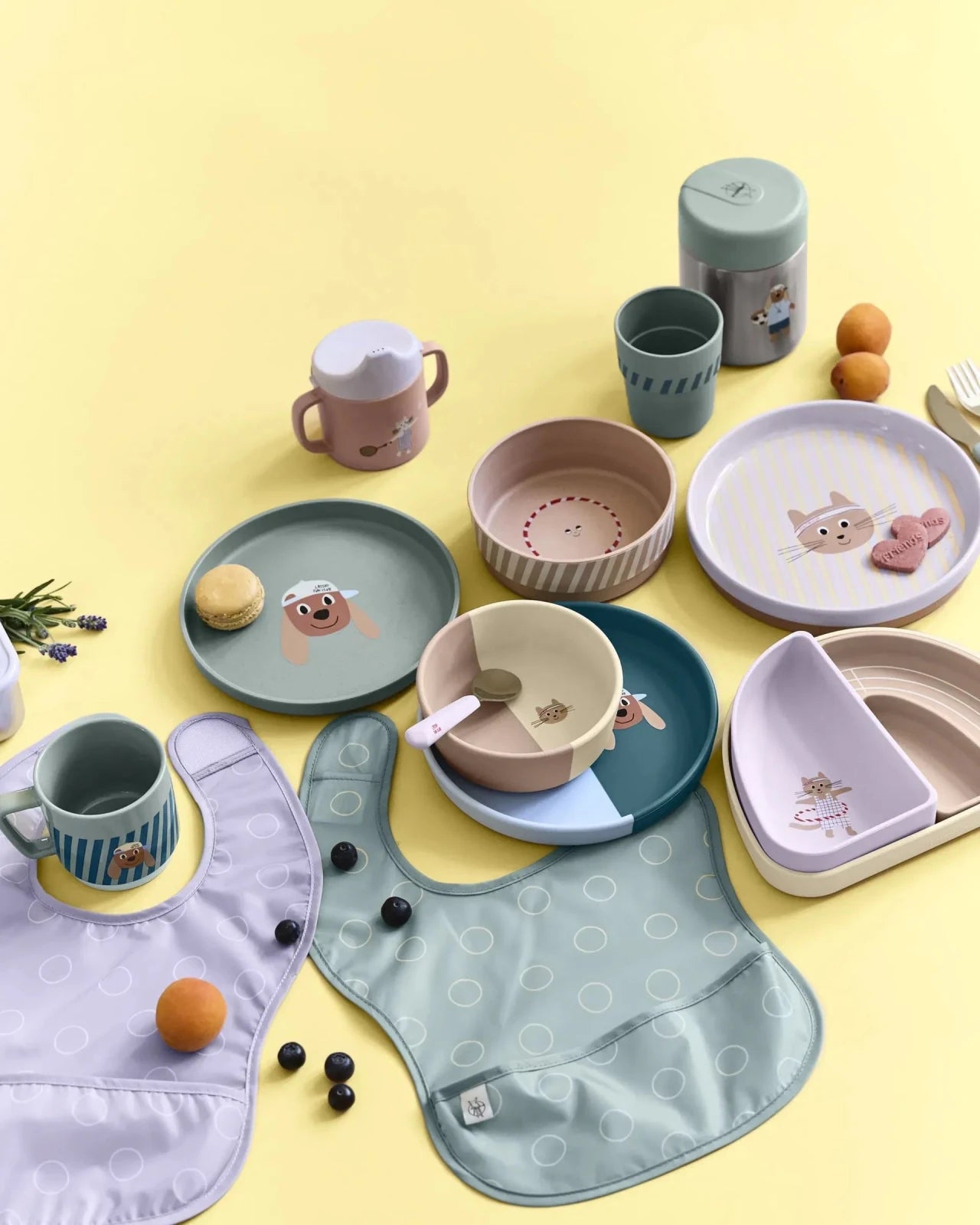 Lässig - TINY TEAM Kinder - Teller • Hund - ROSA ECK