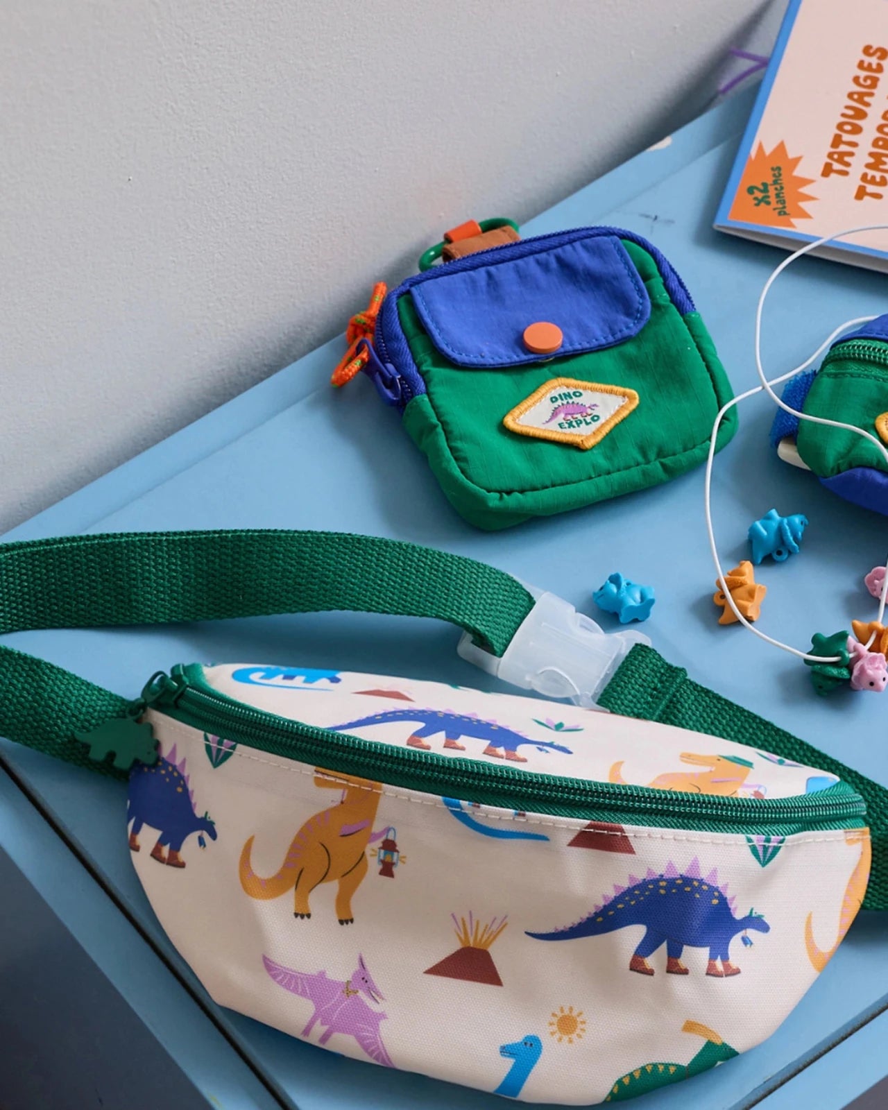 Le petit Souk - Kinder-Geldbeutel mit Karabiner • Dino Explo - ROSA ECK