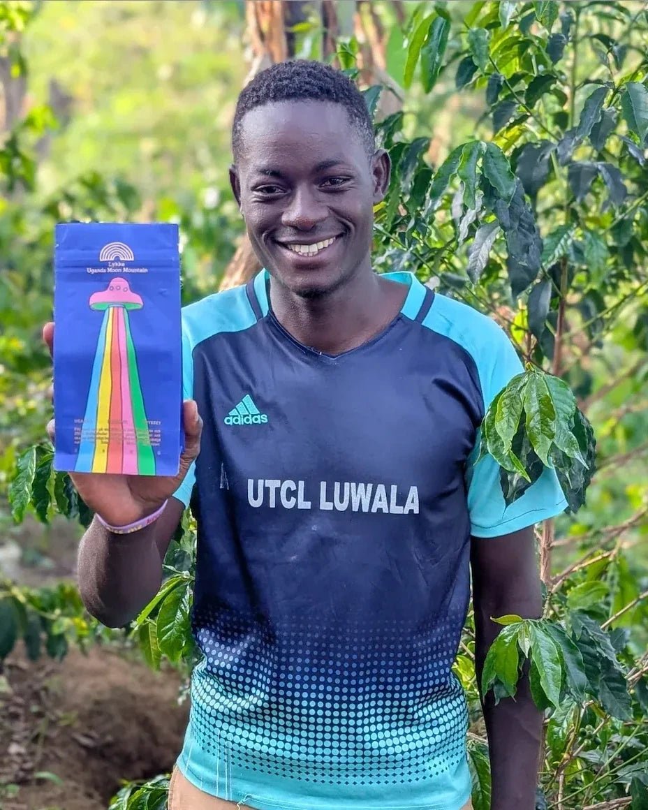 Lykke Coffee Farms - UFO Kaffeebohnen aus Uganda (250 g) - ROSA ECK