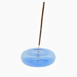 MAEGEN - DIMPLE Räucherstäbchen - Halter aus Glas • Blau - Räucherstäbchenhalter - ROSA ECK Concept Store
