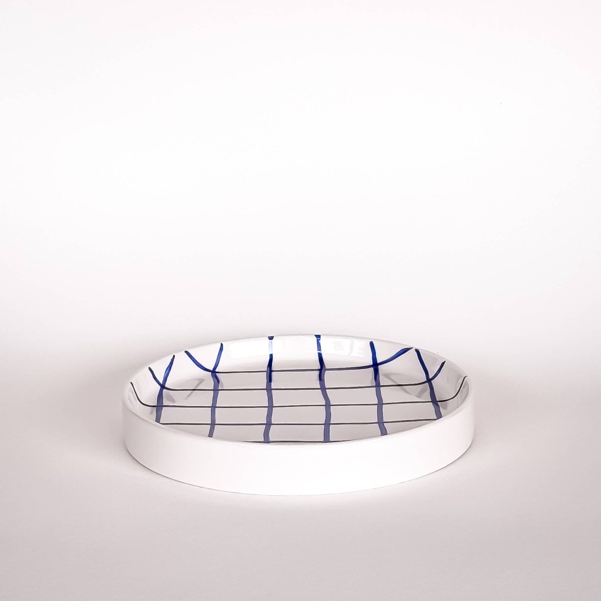 Magazin Minori - GRID Kleiner Teller mit Linienraster • mare blue - Teller - ROSA ECK Concept Store